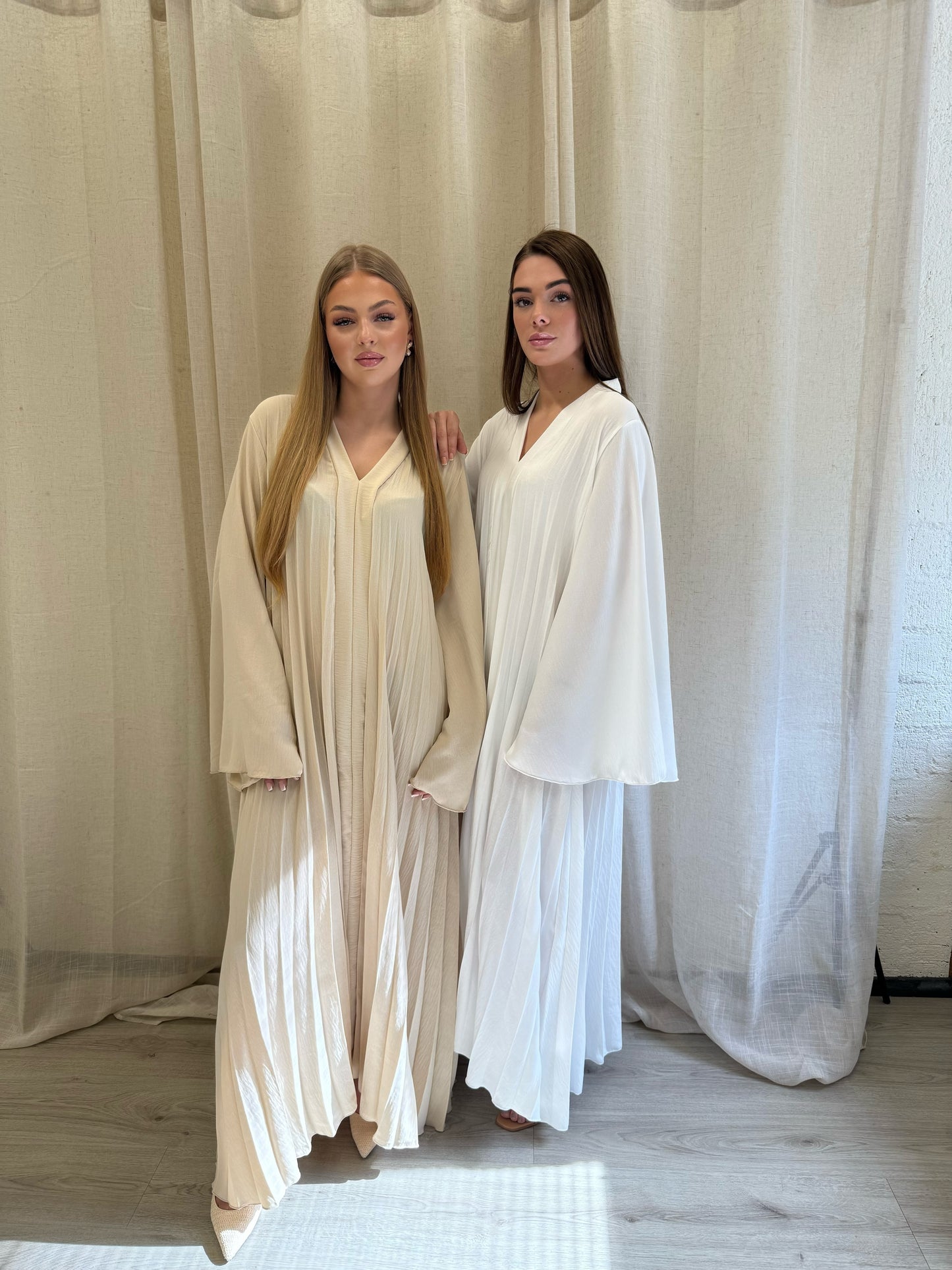 Layerad Abaya Beige