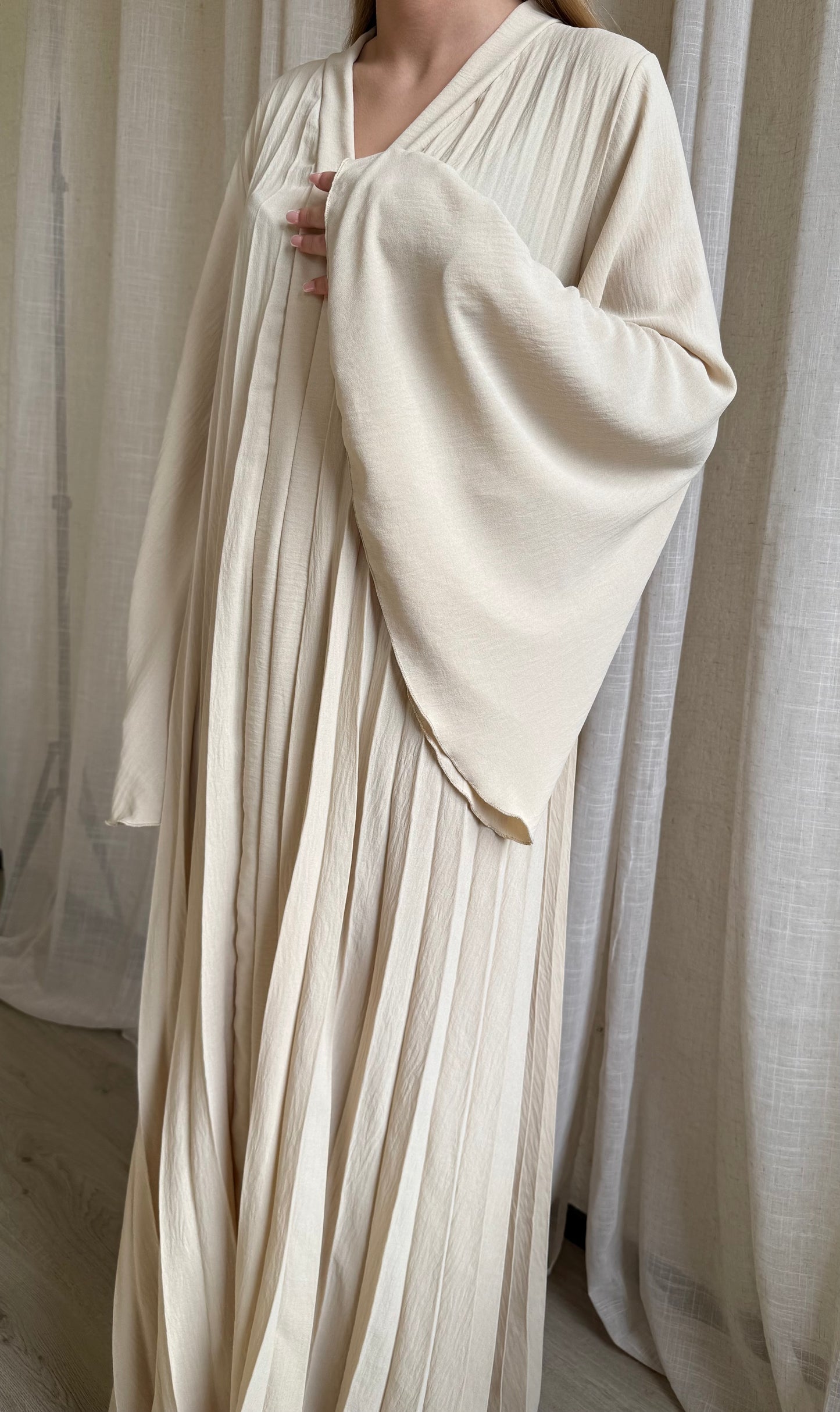 Layerad Abaya Beige
